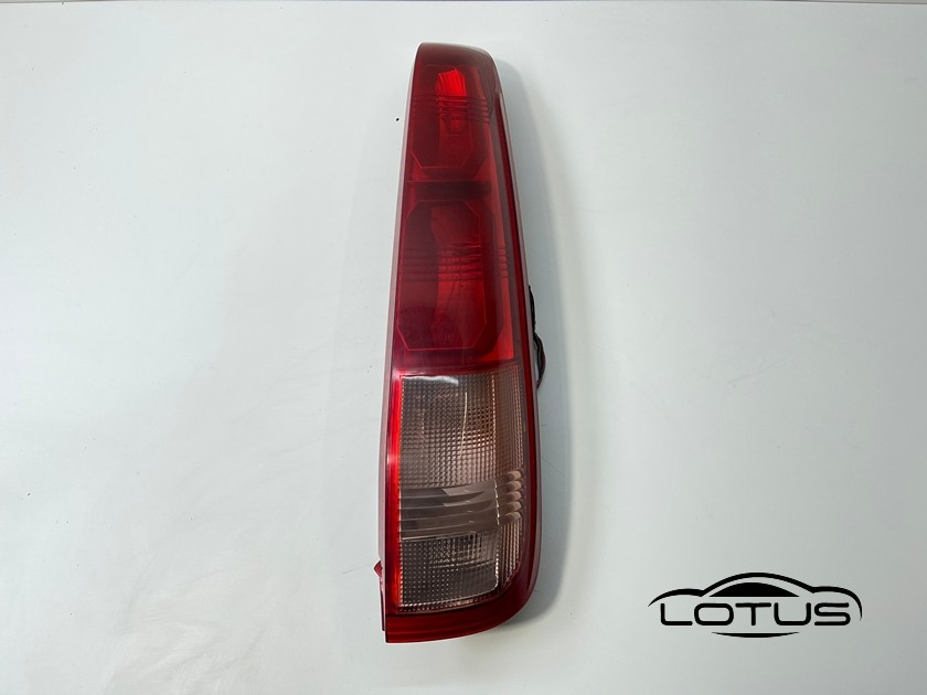 Desna štoplampa Nissan X Trail 03-07