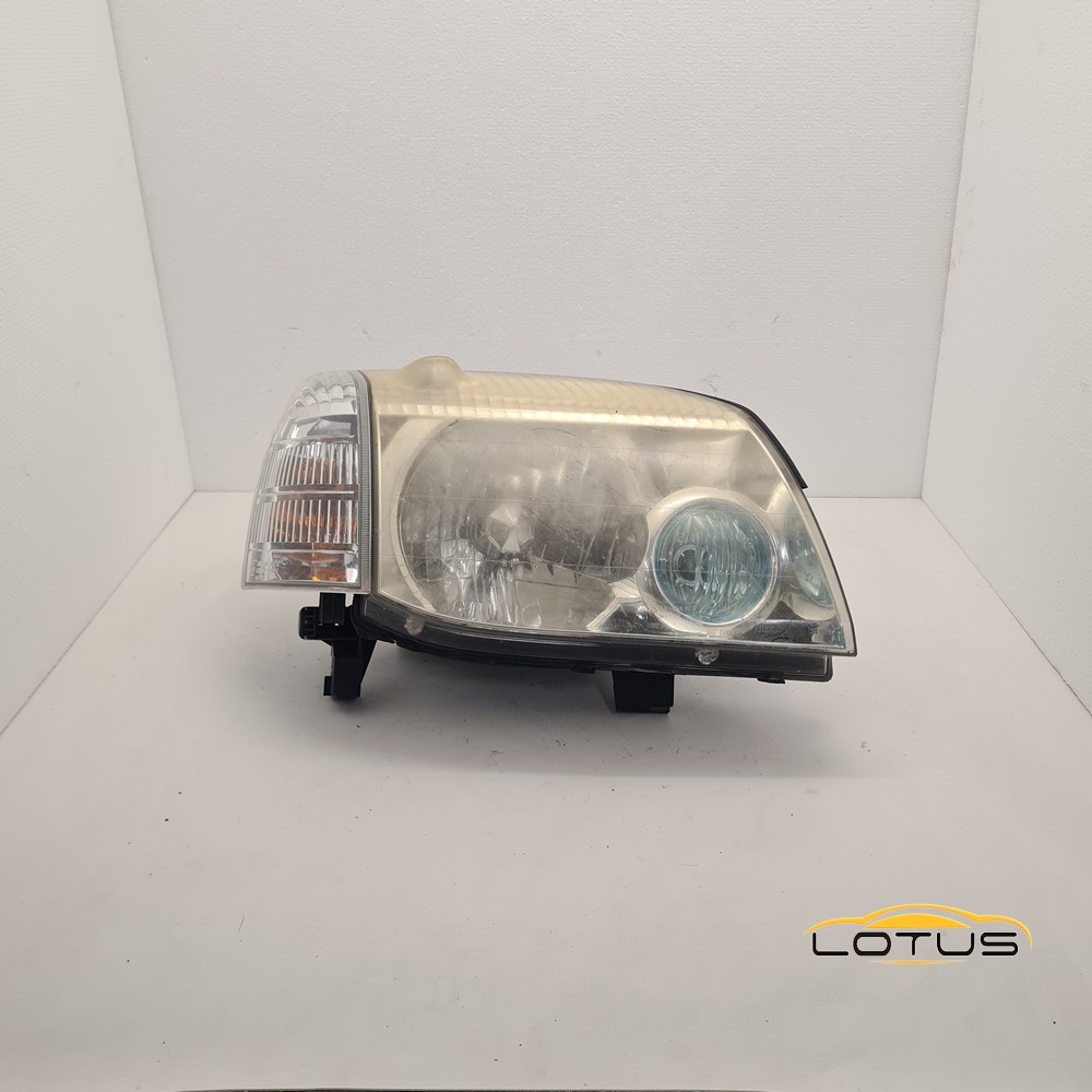 Desni far, farovi Nissan X-Trail 2001-2006
