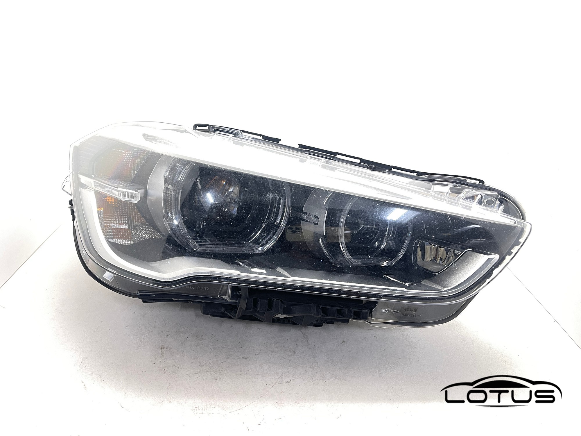 Desni far BMW X1 F48 2014-2019 LED 7472222