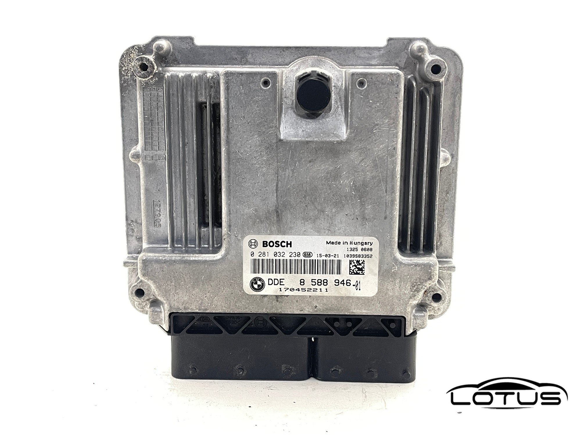 Kompjuter motora ECU BMW X3 F25 2.0D 8588946-01