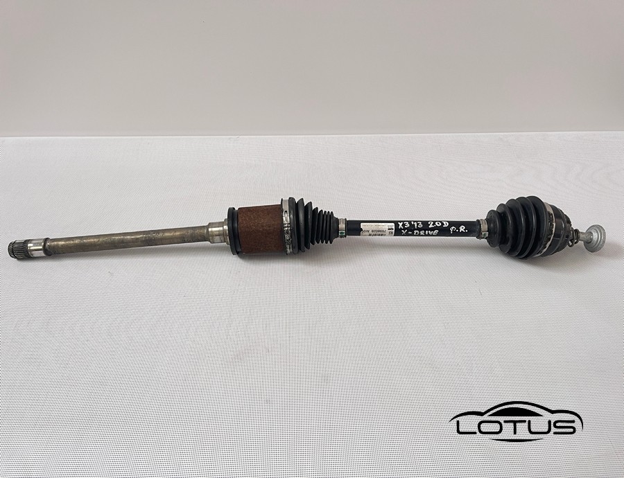 Poluosovina DESNA BMW X3 F25 2.0 XDRIVE 2010-2014