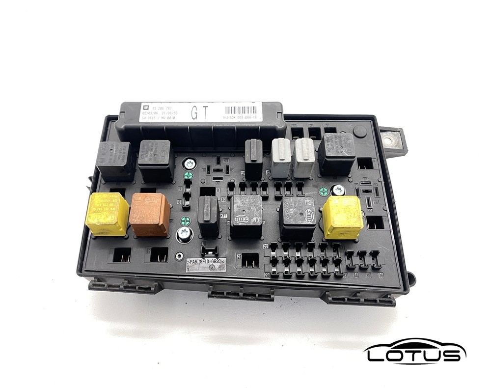 Kutija osigurača Opel ZAFIRA 05-08 13206747 GT
